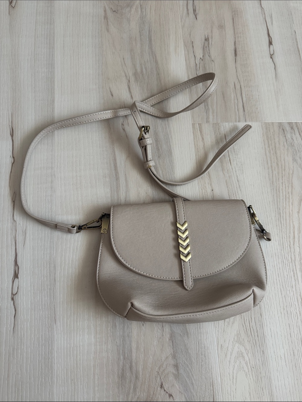 Antik Kraft crossbody